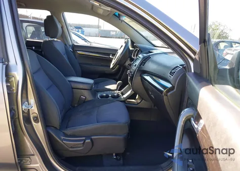 2011 Kia Sorento Lx V6 z USA, uszkodzony, nr VIN 5XYKT4A21BG160733